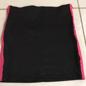 Black and pink zipper mini skirt
